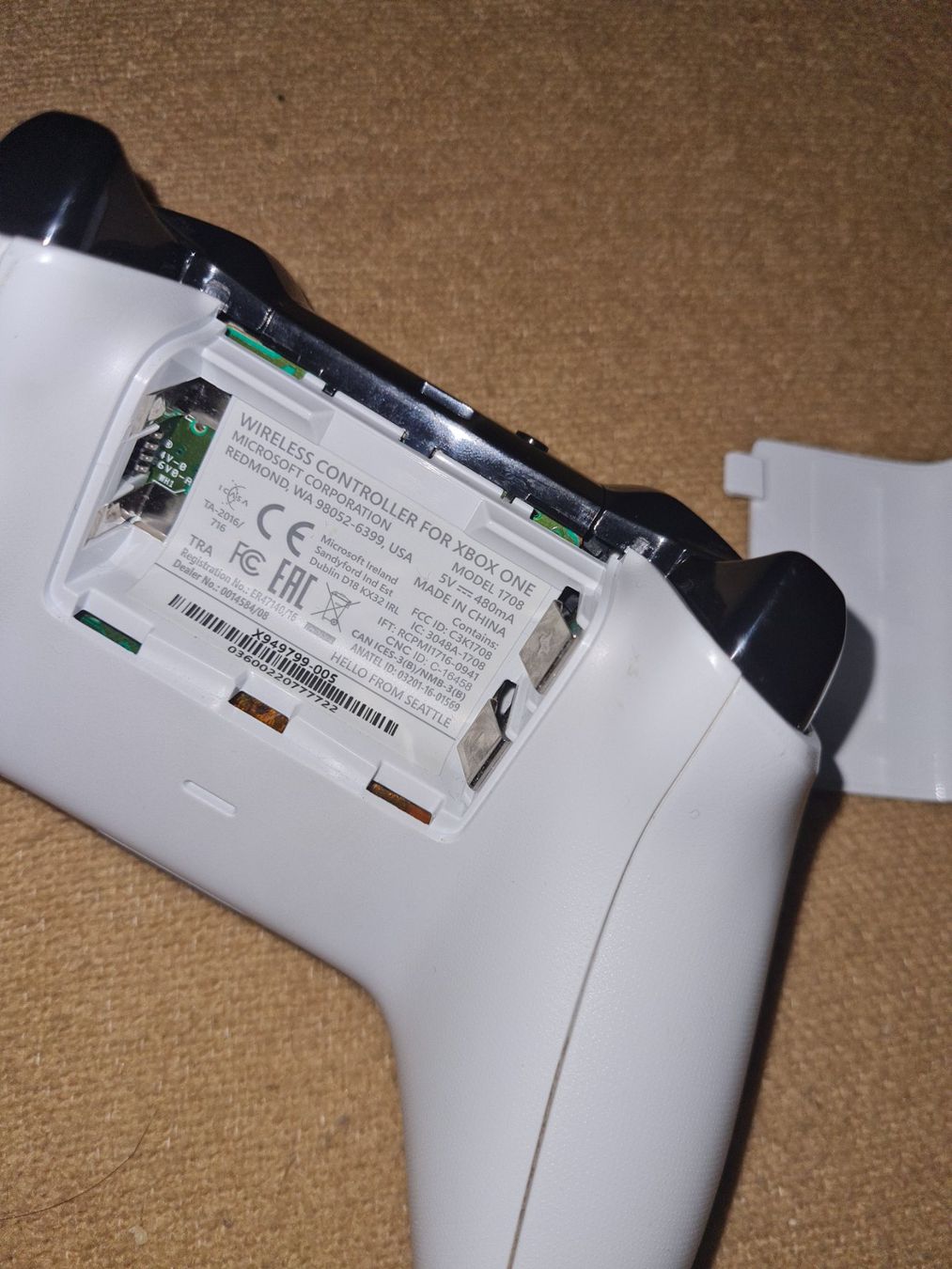 Console: Xbox One - Konsole mit Controller - Top Zustand! – Usato da Münsingen venduto da Cuci31 4