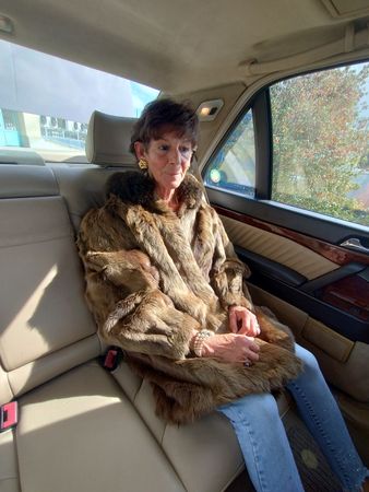 hochwertiger Pelzmantel Pelzjacke 