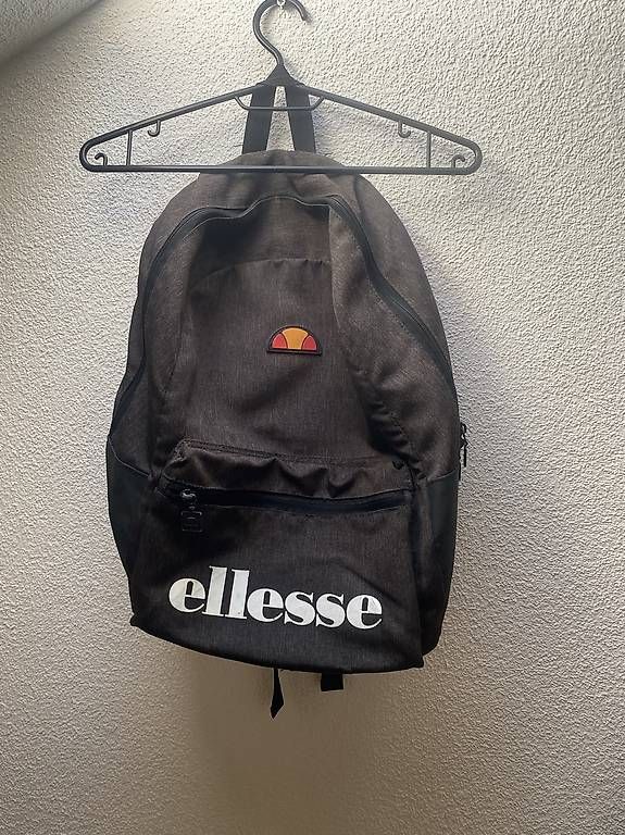 Zaini: Ellesse Rucksack / Backpack  Schwarz/Grau – Usato da Rorschach venduto da Lauraq12