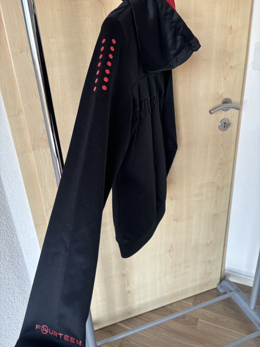 Giacche: S_Swiss Basketball Jacket_rarely worn – Usato da St-George venduto da elena27 7