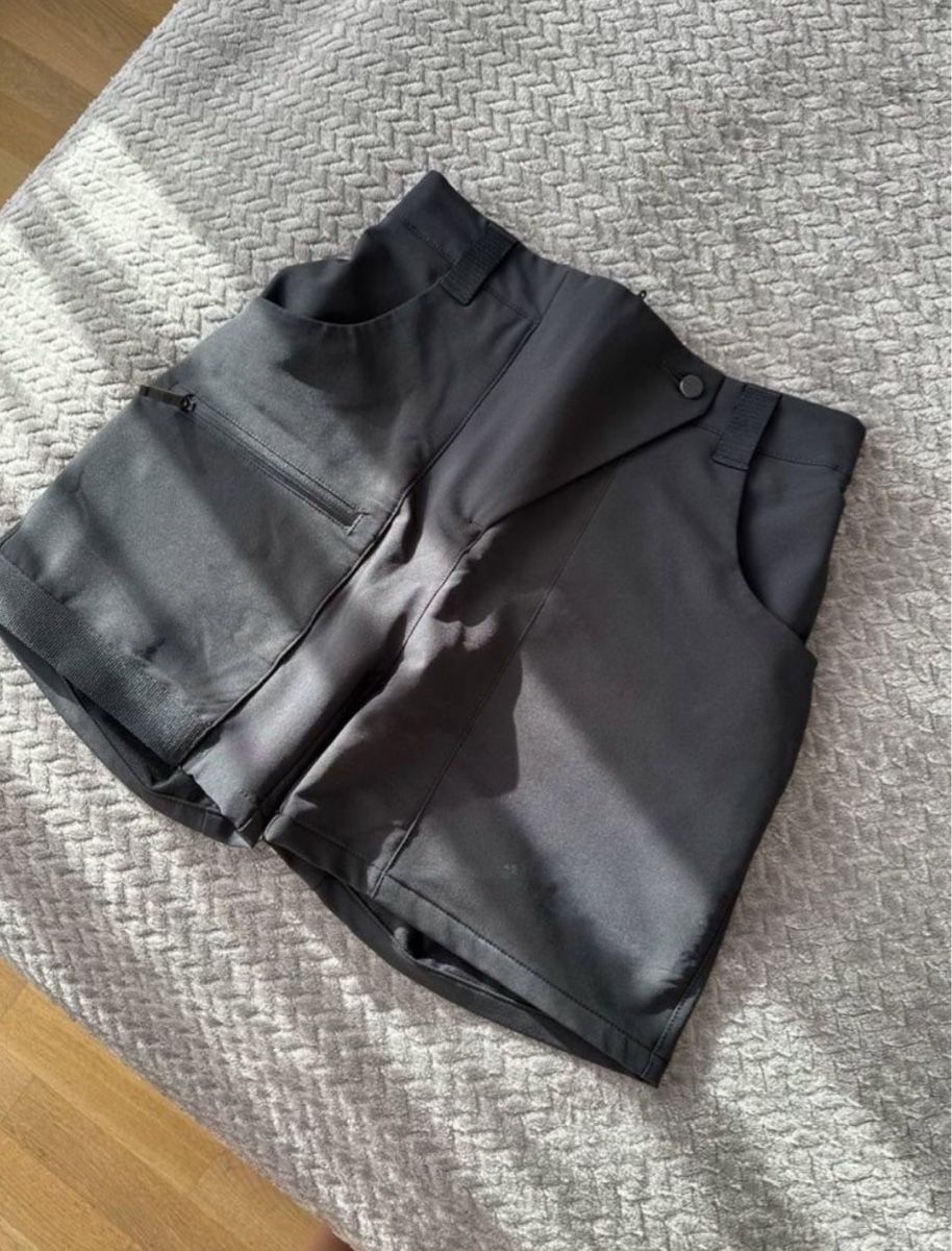 Pantaloni: Walking & Hiking Shorts Adidas – Usato da Bülach venduto da ole_v7tf 1