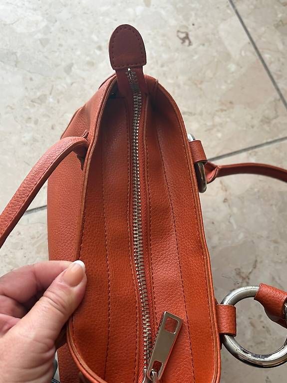 Borse da donna: Piccola borsa usata ma come nuova – Usato da Derendingen venduto da gisella_21 1