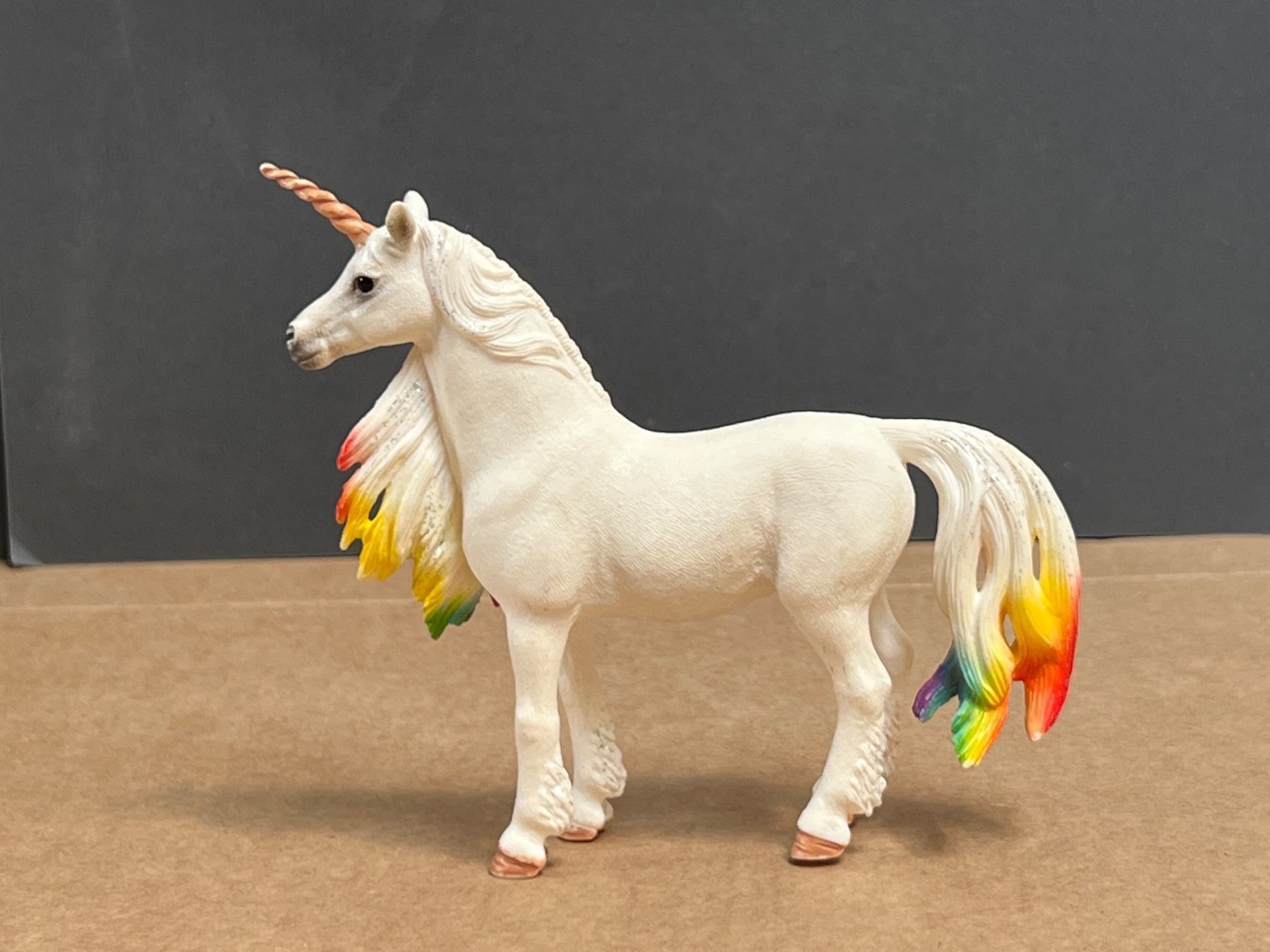 Schleich Statuette: Schleich Regenbogeneinhorn Einhorn Regenbogen – Usato da Ennetbaden venduto da mapa05 4