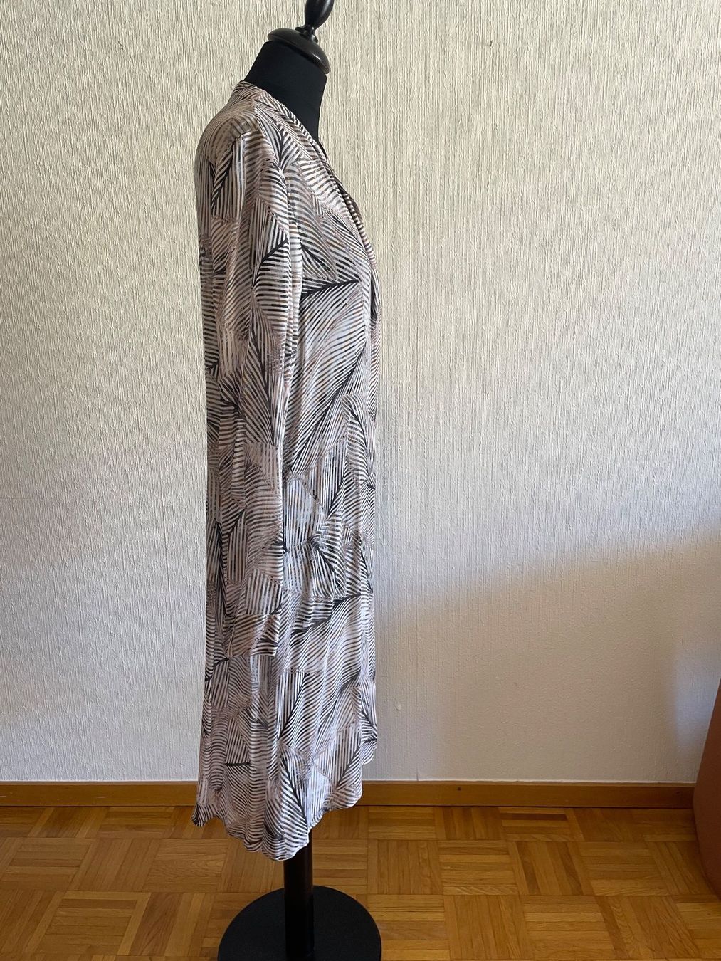 Nile Vestiti: Robe neuve Nile, taille S – Nuovo (secondo la descrizione) da Vevey venduto da chr_5pvx 2