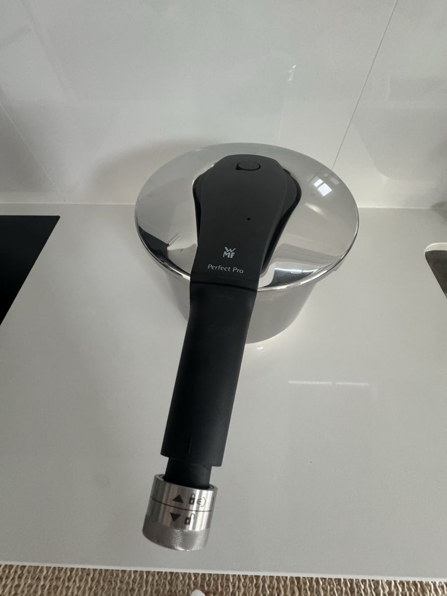 WMF Pentole: WMF Cuiseur à vapeur – Usato da St-Sulpice VD venduto da Spy2701 1