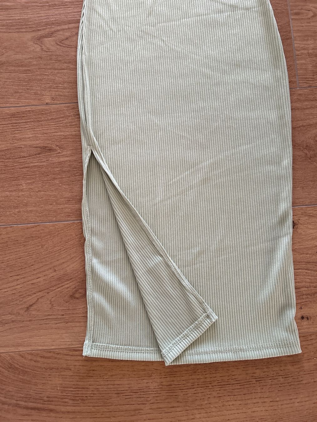 Kleider: Sommerkleid, gerippt, Gr. XS – Gebraucht aus Worben von AlliaB 1