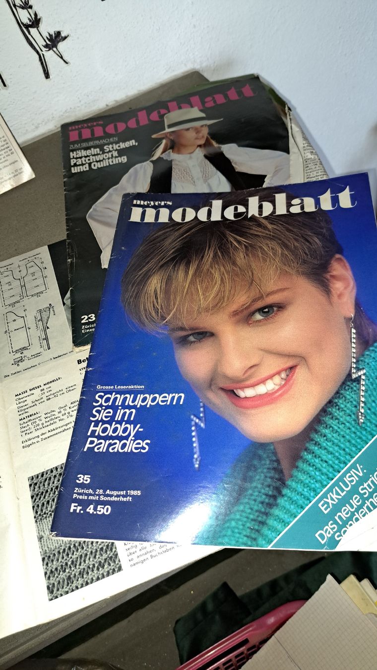 Riviste & Magazine: Ortelöa und Modeblätter Vintage  – Usato da Kölliken venduto da Upcycling-by-Mc-TAM 4