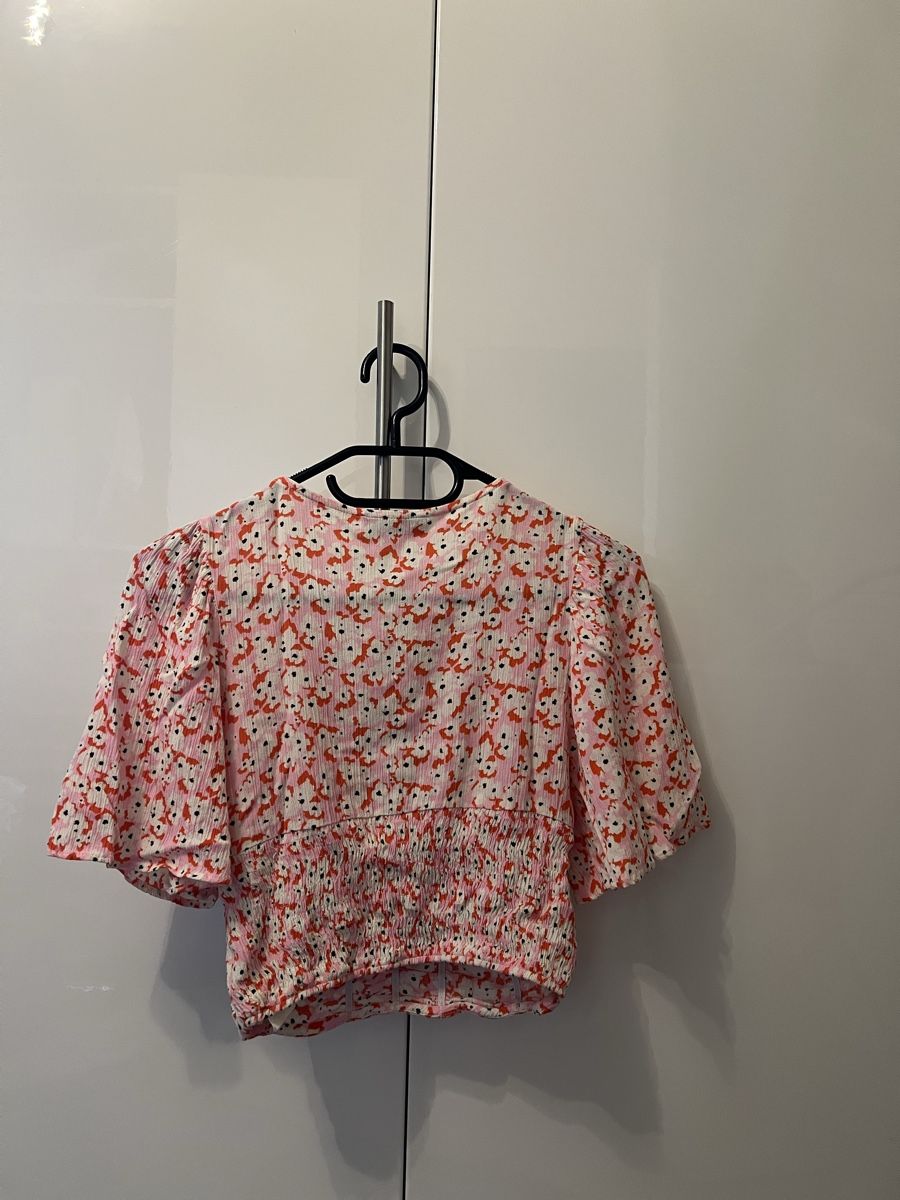 Pull&Bear Chemisiers: Kurze Bluse von Pull & Bear – D'occasion à Dietikon par Mischi2167 1