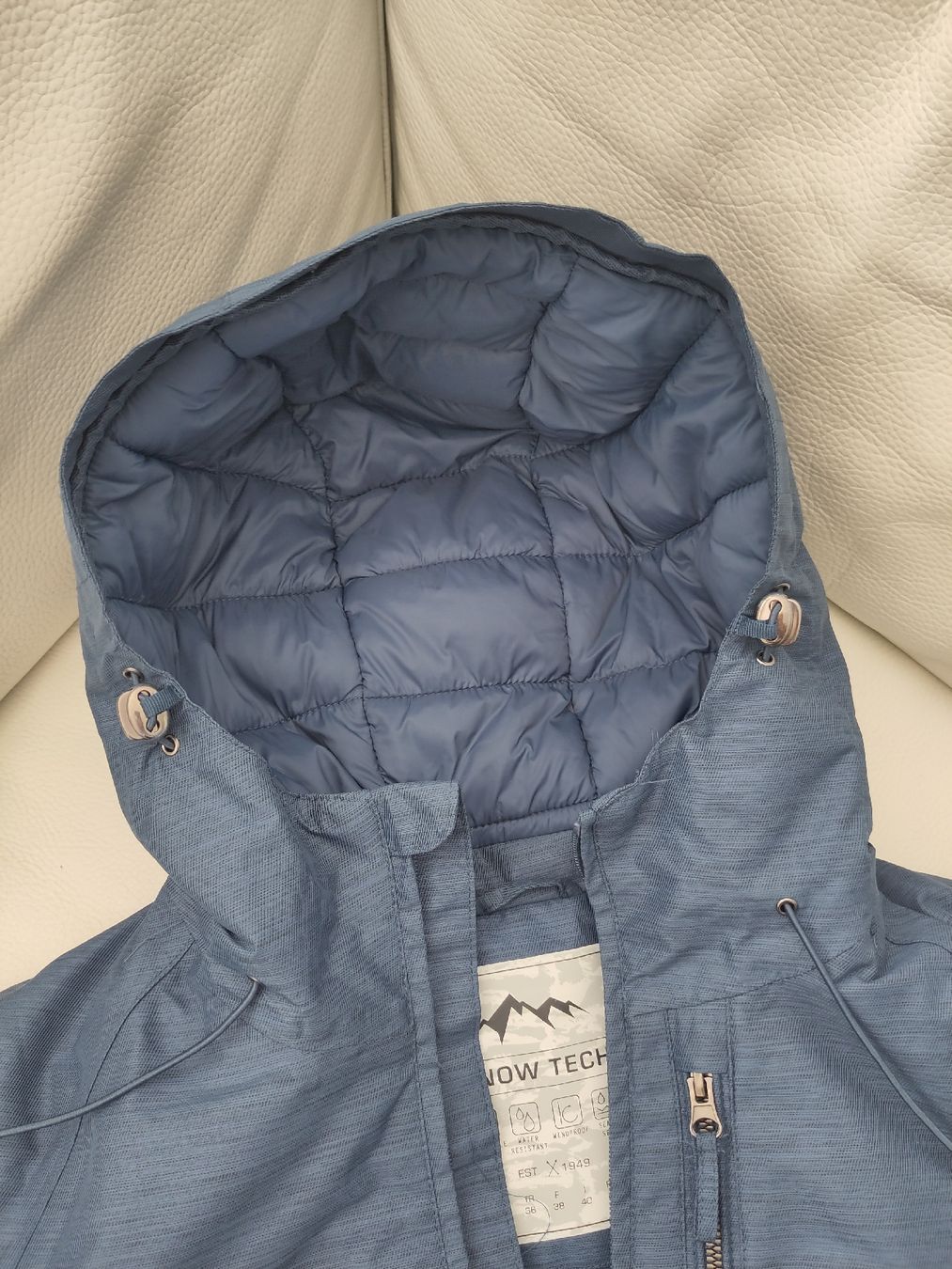 Giacche: Dicke Winterjacke Gr.36 /ca. S – Usato da Knonau venduto da JaSchoGuet 3