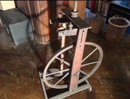 Spinnrad antik und Original