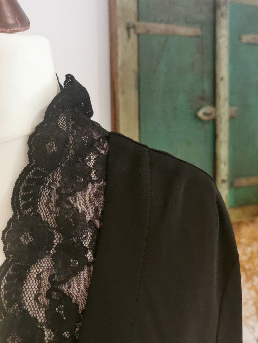 Tuniques: Sonja Marohn elegante Tunika mit Spitze Gr. L – D'occasion à gachnang par tibus1 1