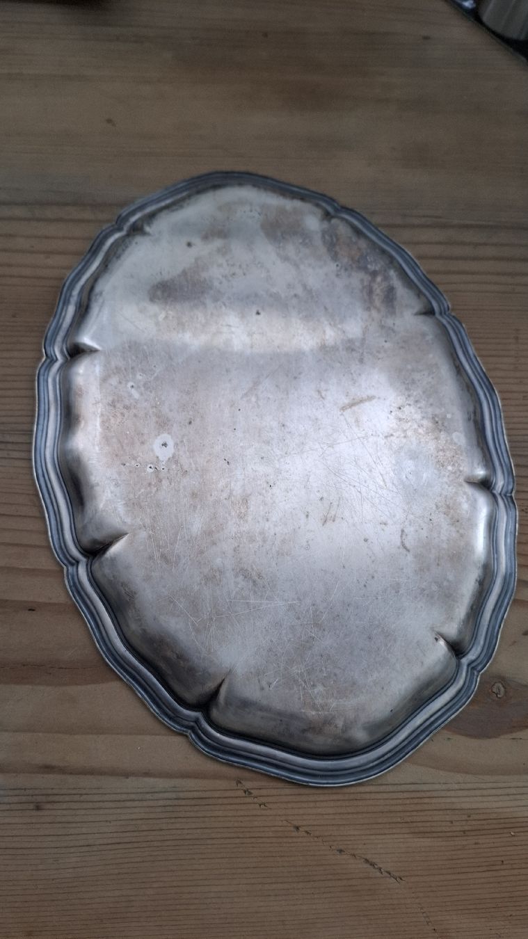 Tablet PC: Tablett oval versilbert guter Zustand – Gebraucht aus Buochs von regenbogen7365 1