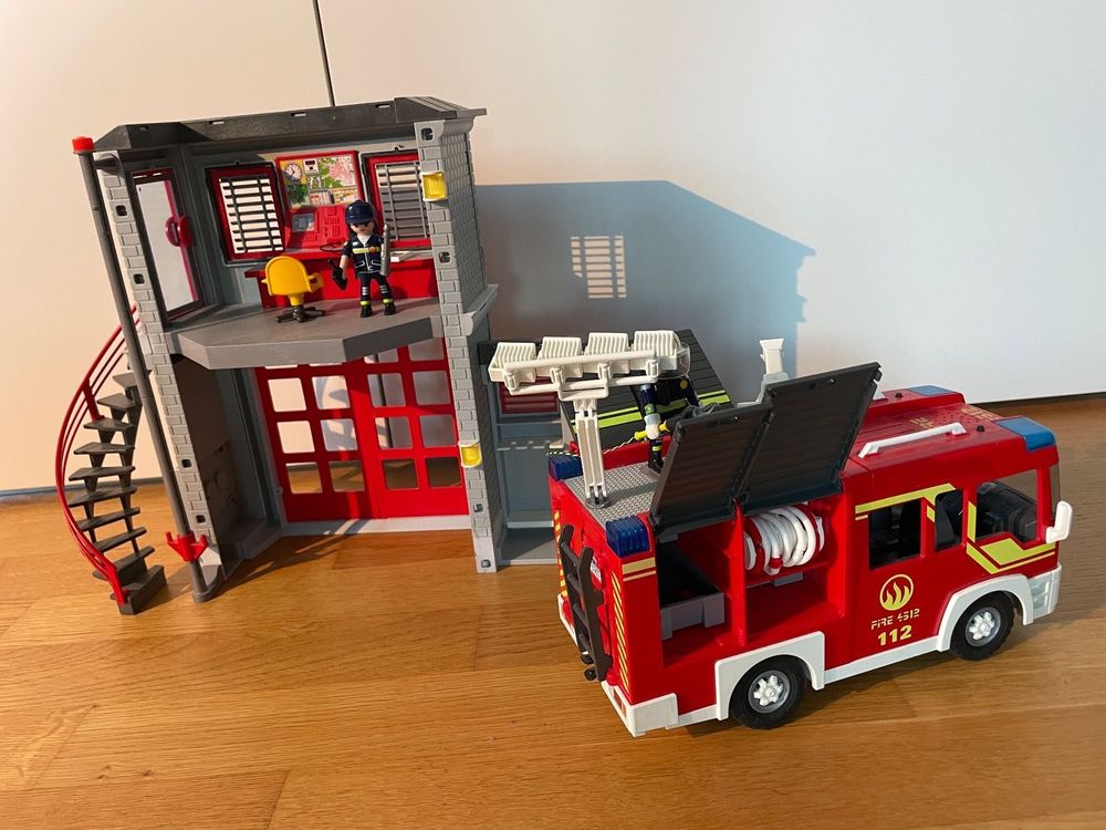 Playmobil 9052 best sale fire station superset