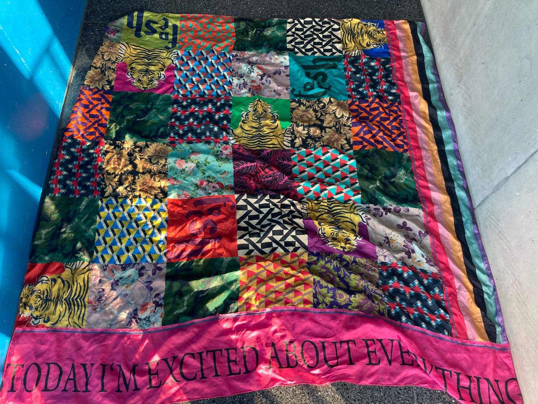 Foulard & Sciarpe: sehr grosses Foulard, Patchwork Style, Seide – Usato da Zürich venduto da Idbiw 1