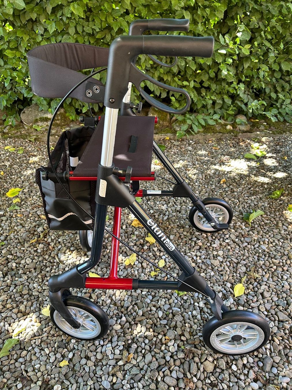 Ausili per la deambulazione: Rollator Russka Elan plus anthrazit/dunkelrot – Usato da Kirchdorf AG venduto da ColorPurple