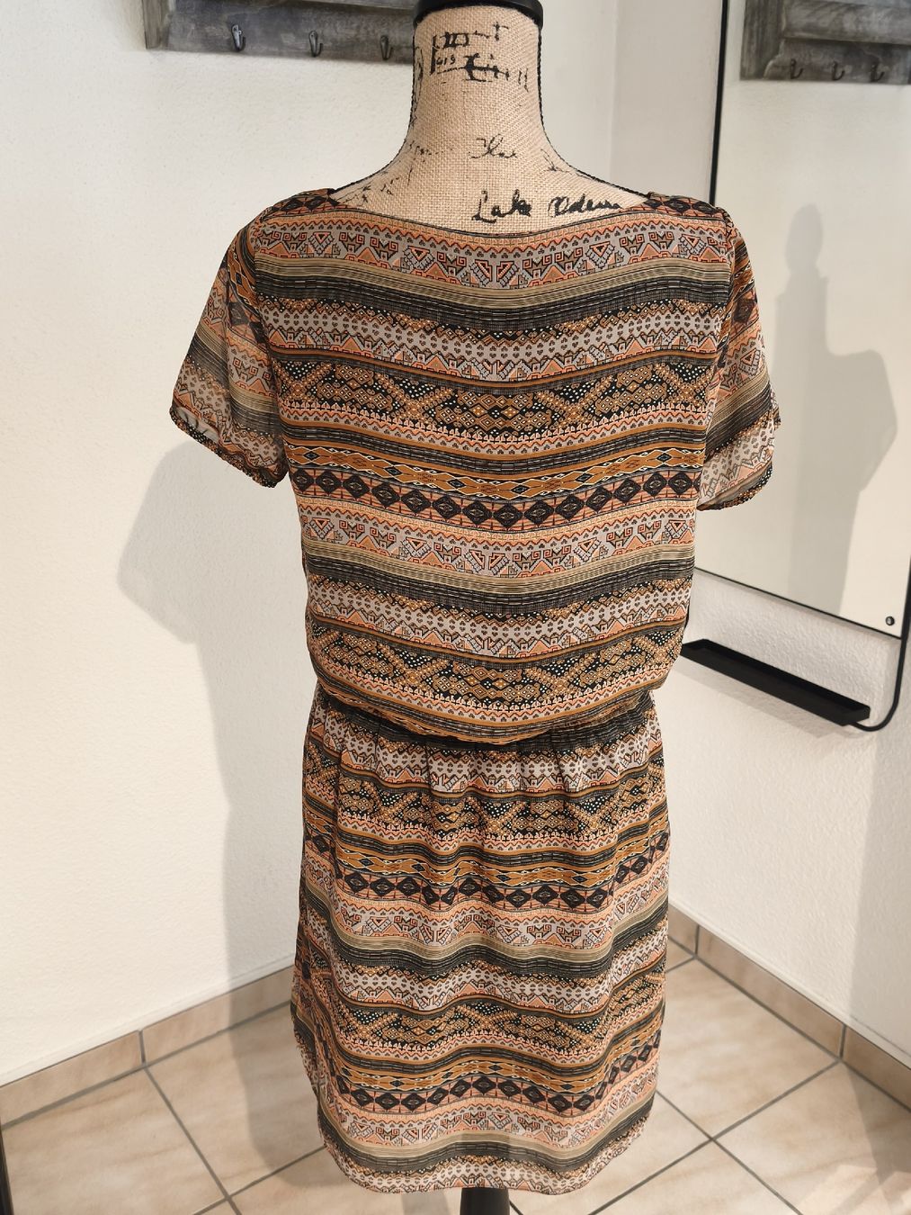 Pieces Kleider: Pieces Kleid gemustert Gr.L – Neu (gemäss Beschreibung) aus Emmetten von SecondhandSiska 2