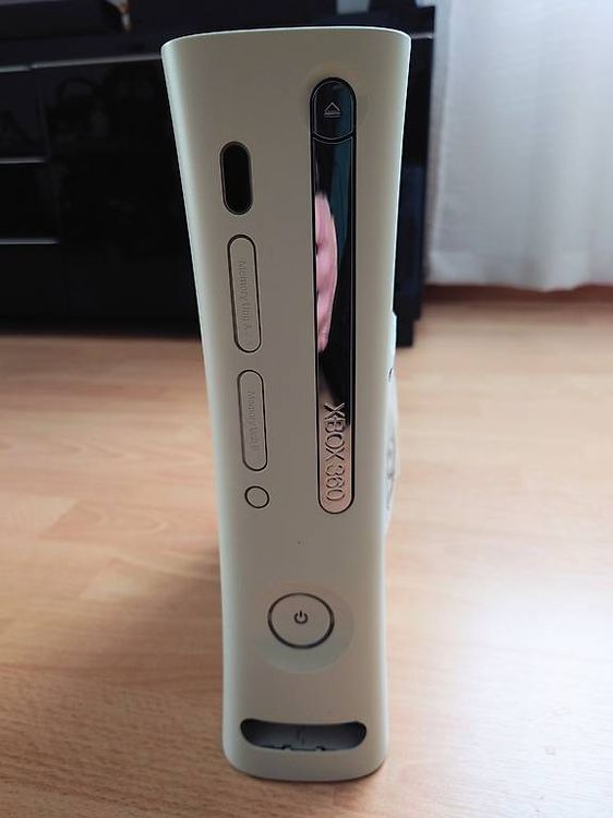 Xbox 360 Konsole (Laufwerk defekt) (Defekt) in Leuzigen für CHF 29 ...