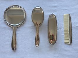 Toillettenset aus Silber von Jezler
