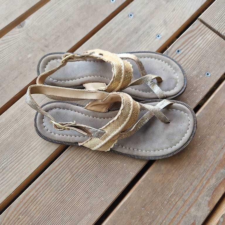 Scarpe per ragazze: Bisgard Sandalen, Gr. 35 – Usato da Nänikon venduto da dni_5sm8