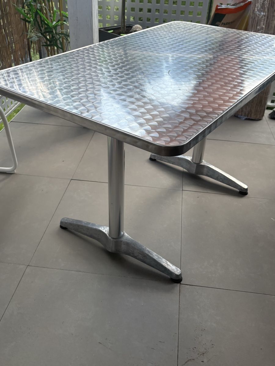 Tavoli: Ikea Tisch – Usato da Eiken venduto da ren_yk6f