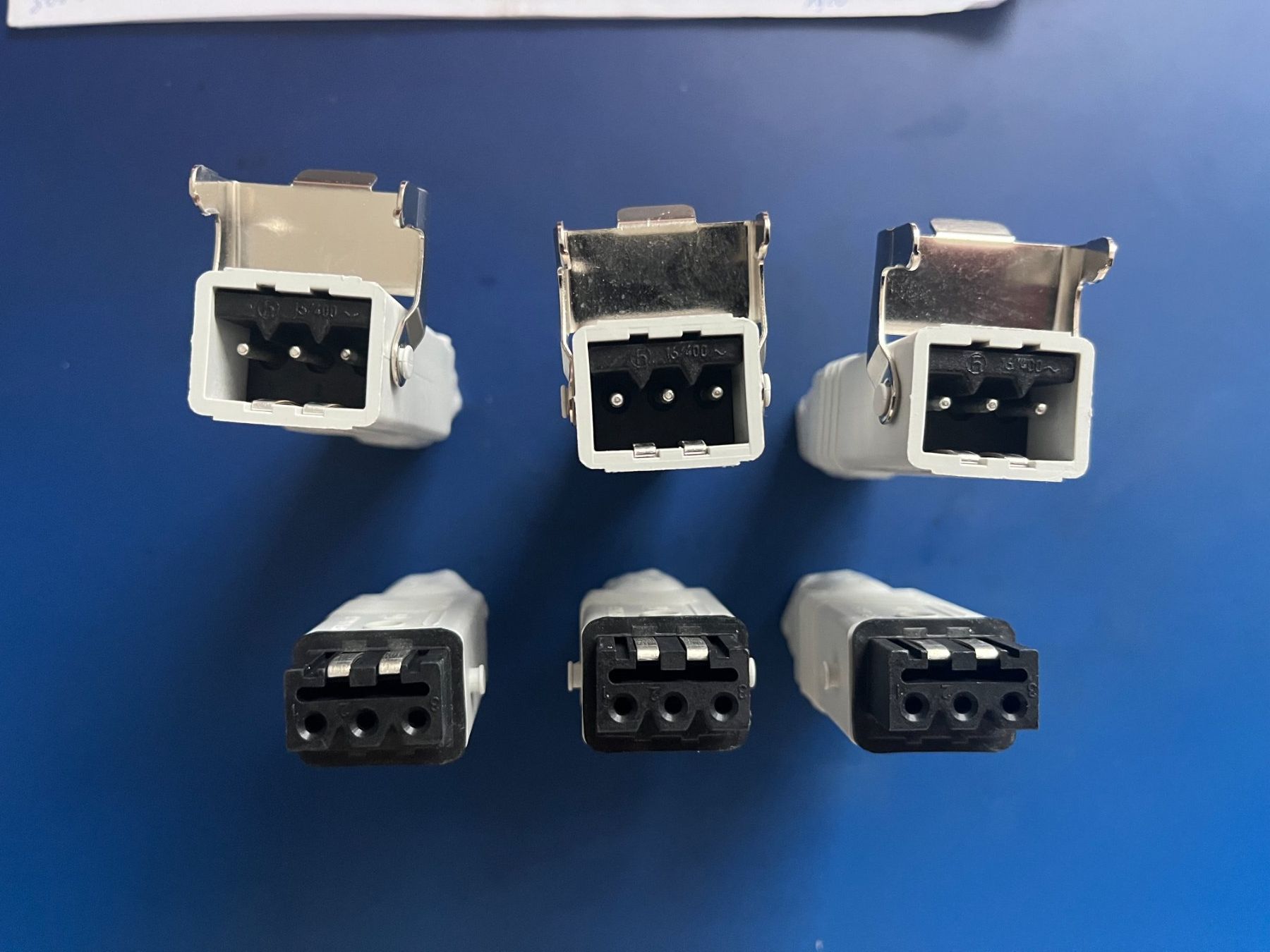 Spine: 3 Stk. Stecker/Kupplungen Stak 3 – Nuovo (secondo la descrizione) da Dintikon venduto da Redgar58 1