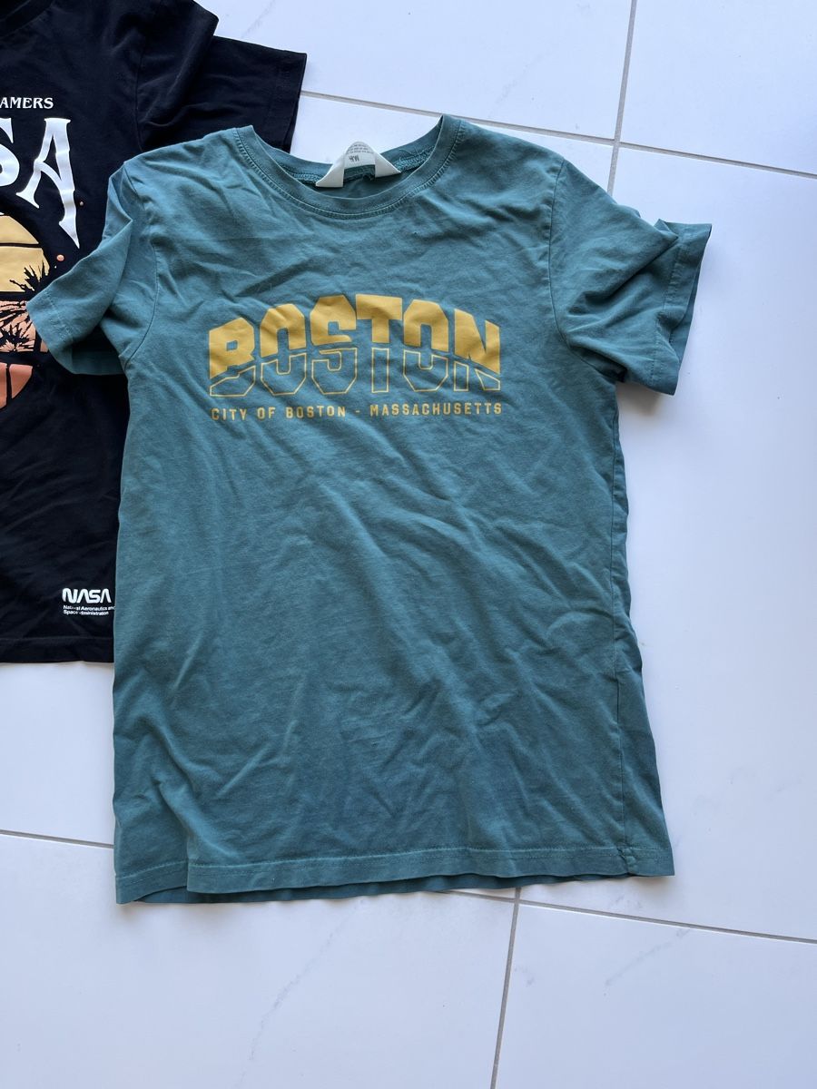 H&M Chemises, T-shirts & Polos: 2 Tshirt Gr 146/152 – D'occasion à Russikon par sparklingvision 2