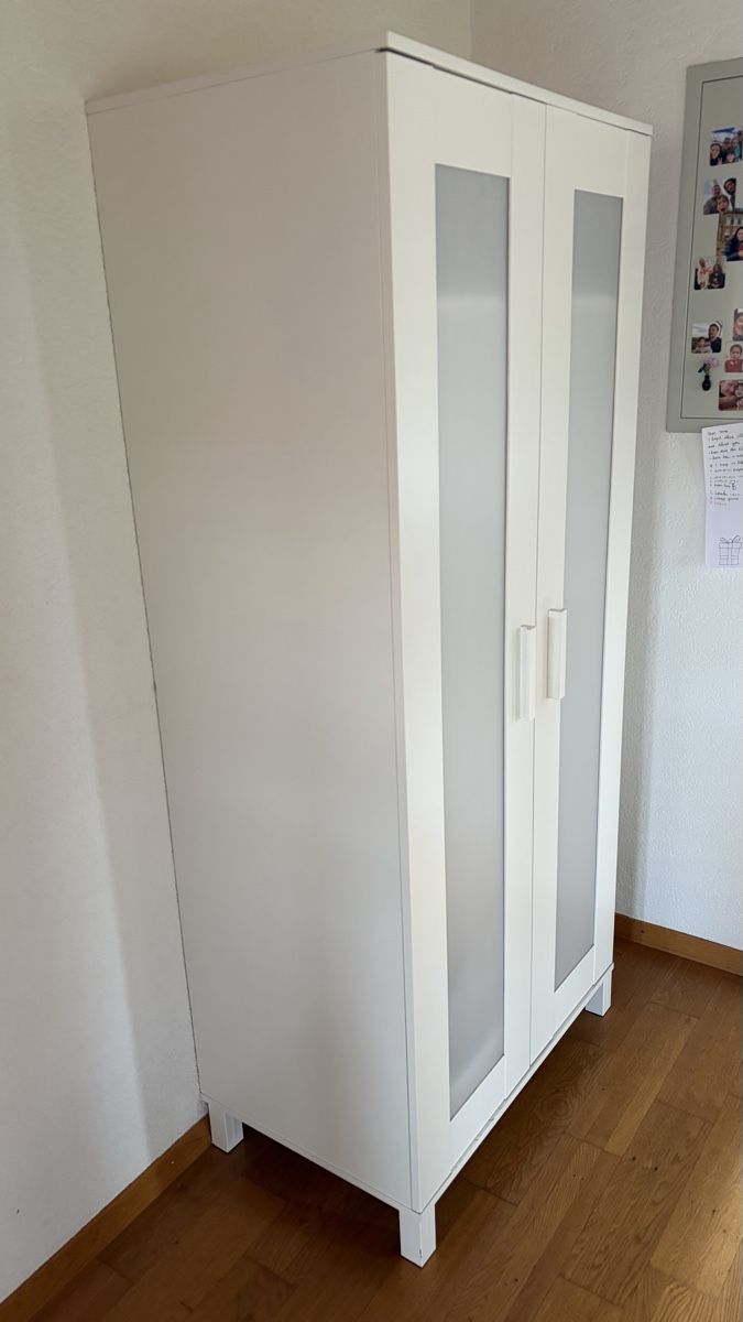 Armoires: Ikea Wardrobe / Kleiderschrank – D'occasion à Lupfig par Brian-air 1