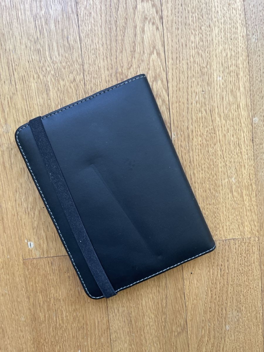 Amazon Tablet PC: Amazon Kindle E-Reader schwarz mit Schutzhülle gebraucht – Gebraucht aus Basel von Ritzibitzi 1