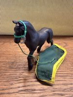 Schleich Pferd mit Decke