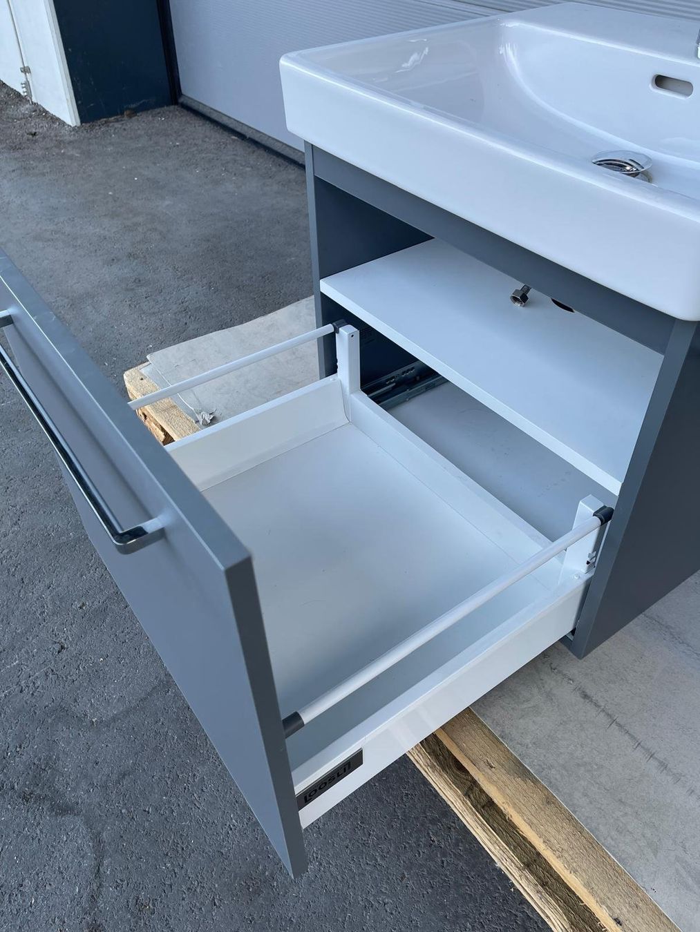 Lavabi & lavandini: Waschtisch / Lavabo Laufen mit Unterbau – Usato da Münchwilen TG venduto da IntoMotion_GmbH 3