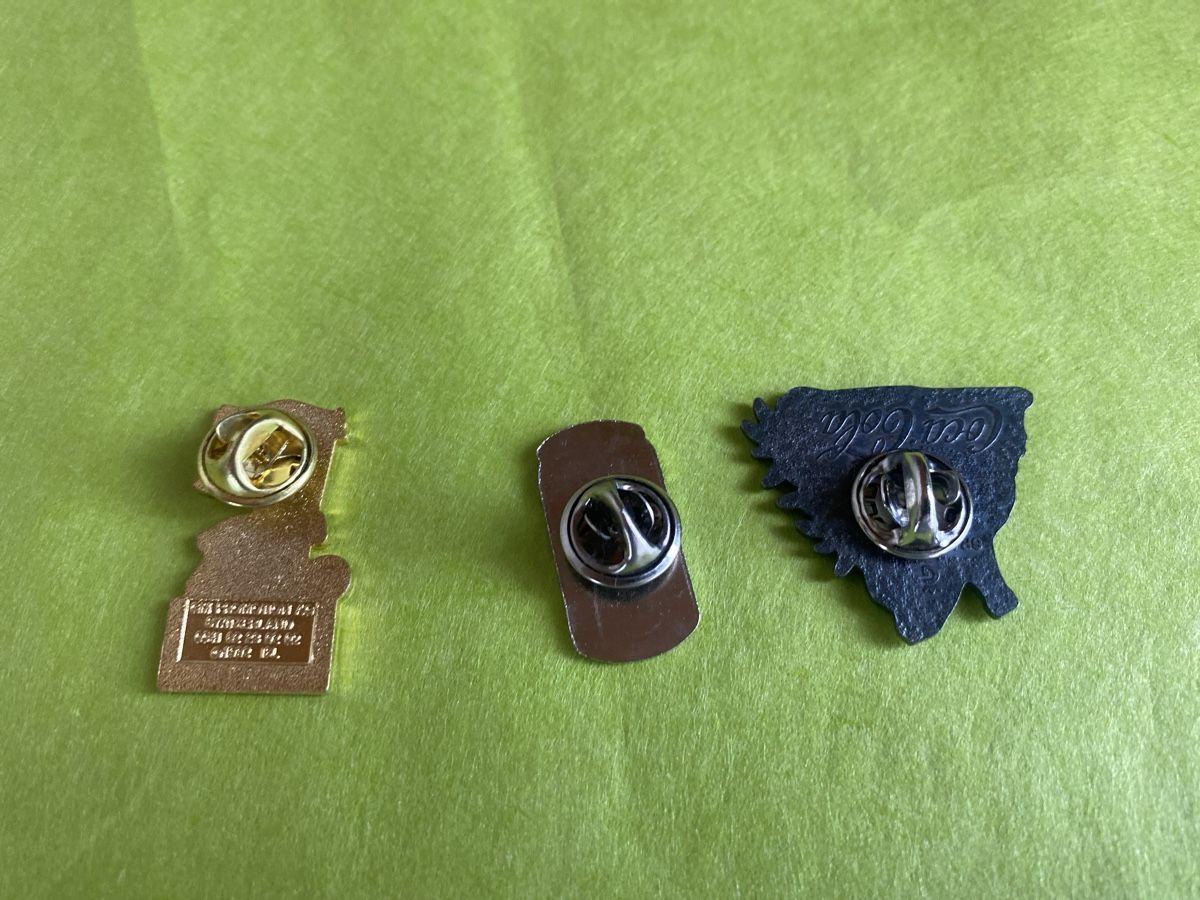 Bottoni: Coca cola 3 Pins, Marketingmaterial – Nuovo (secondo la descrizione) da Pfäffikon SZ venduto da Anita8808 1