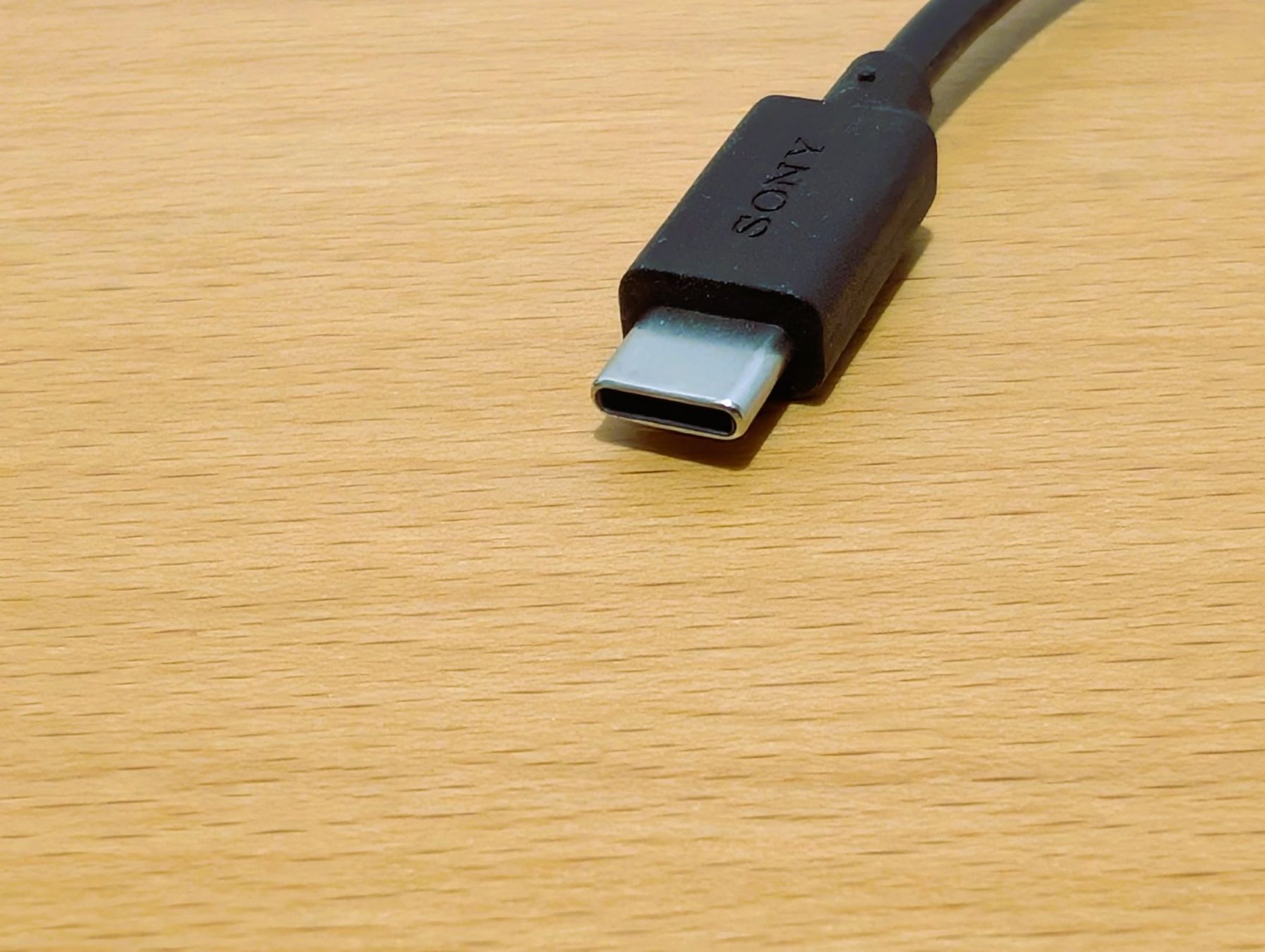 Sony Cavi: Sony USB-Kabel 22.5cm – Nuovo (secondo la descrizione) da Pfäffikon SZ venduto da RainerZuefall 1