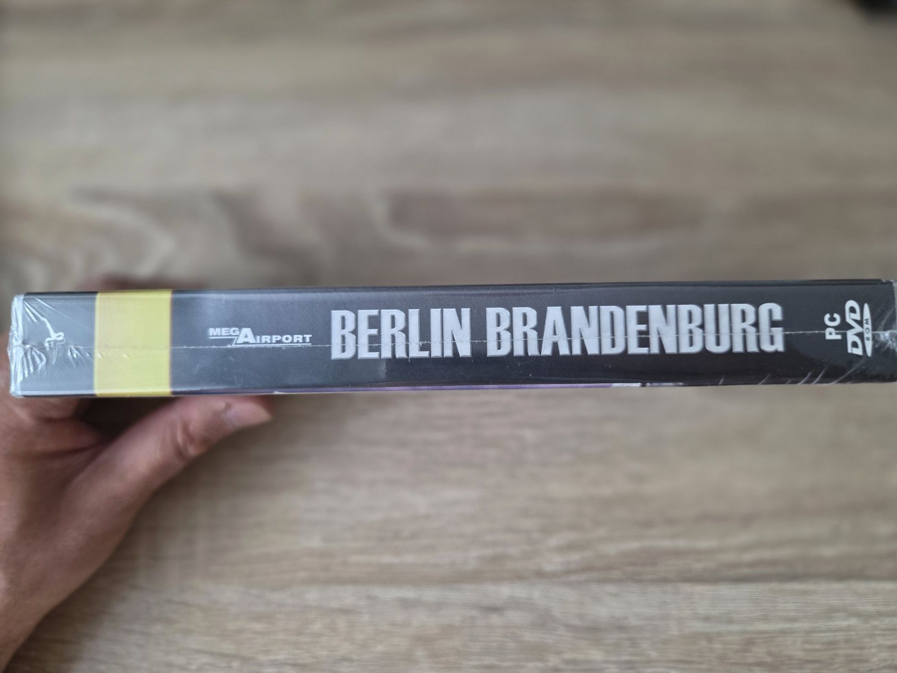 Giochi: Berlin Brandenburg for Flight Simulator X - PC - NEW – Nuovo e nell'imballaggio originale da Carouge GE venduto da Franllo 3