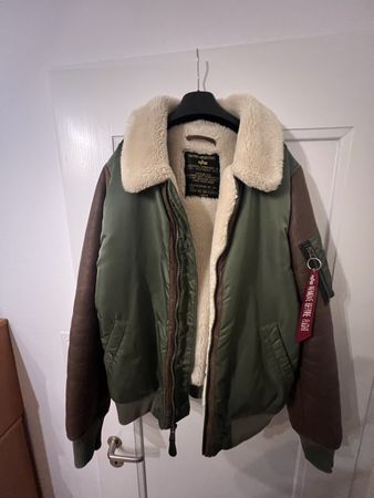Alpha Industries Bomberjacke Gr. L
