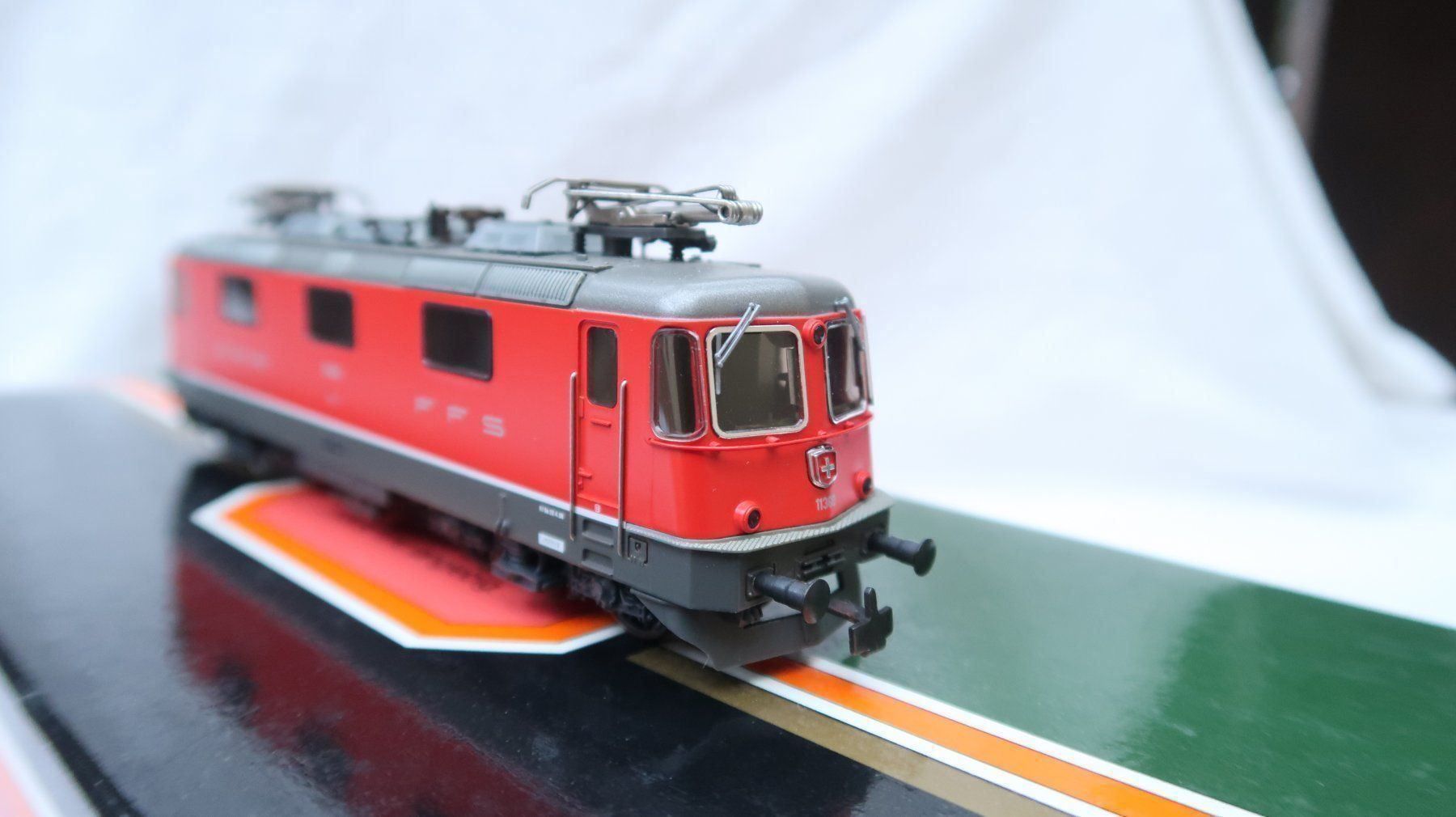 Hag Modellini di ferrovie: HAG Nr.212 Re4/4 II SBB rot – Nuovo (secondo la descrizione) da Muttenz venduto da Laeckerlihamschter 6