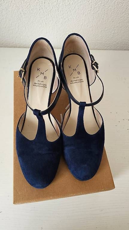 Scarpe da donna: KMP T-Strap Pumps – Usato da Sursee venduto da nei_7klk 1