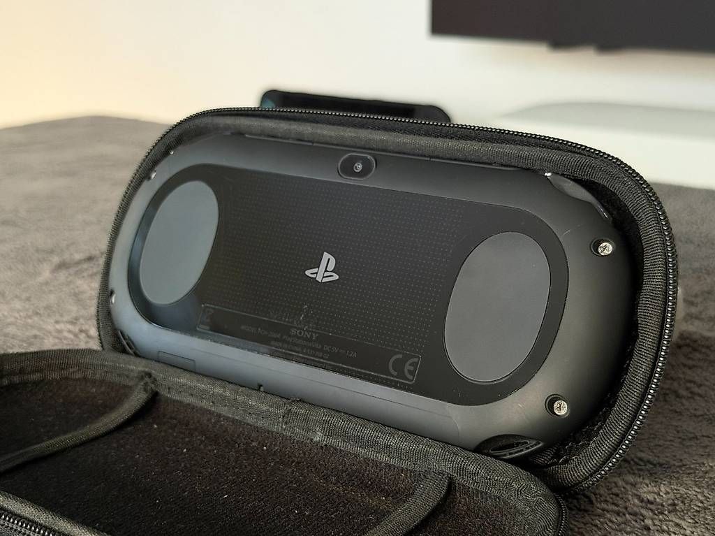 Console: Sony PS Vita 2000 – Usato da Luzern venduto da AleFreddo 2