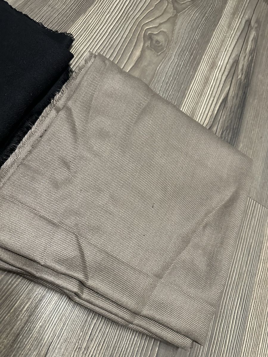 H&M Foulard & Sciarpe: 3x Schal schwarz - beige - weiss – Usato da Schaanwald venduto da ael248 2