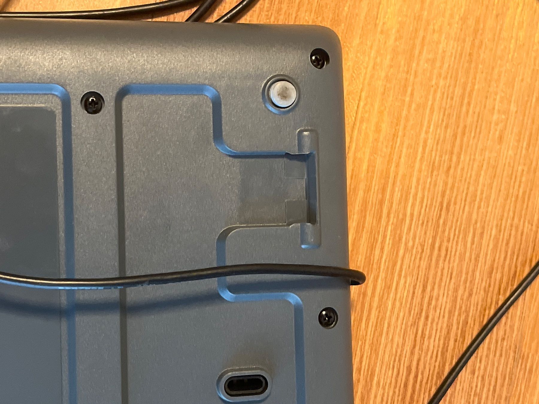 Logitech Souris: Logitech Maus und Tastatur – D'occasion à Schöftland par lev_n529 1