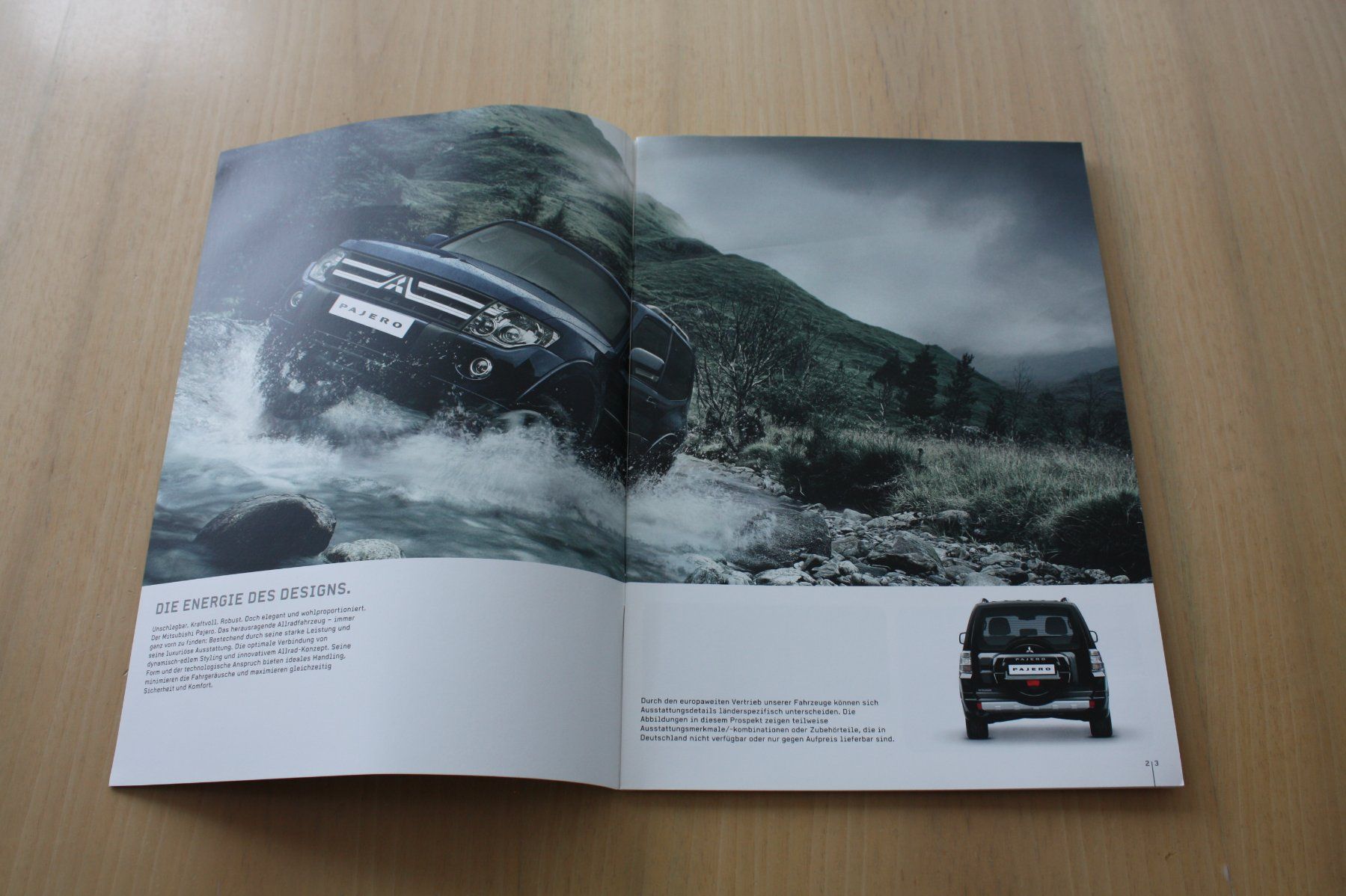 Mitsubishi Documents: Mitsubishi Pajero Prospekt 12/2010 – D'occasion à Wikon par erwin400 1