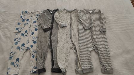 Baby Strampler Set 4 Stk. Gr 80 guter Zustand