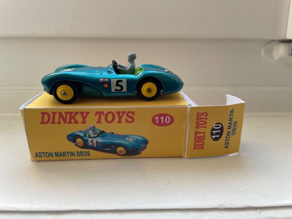 Dinky Toys 110 – Aston Martin De Course N°20, échelle 1/43, état Correct, Zamac