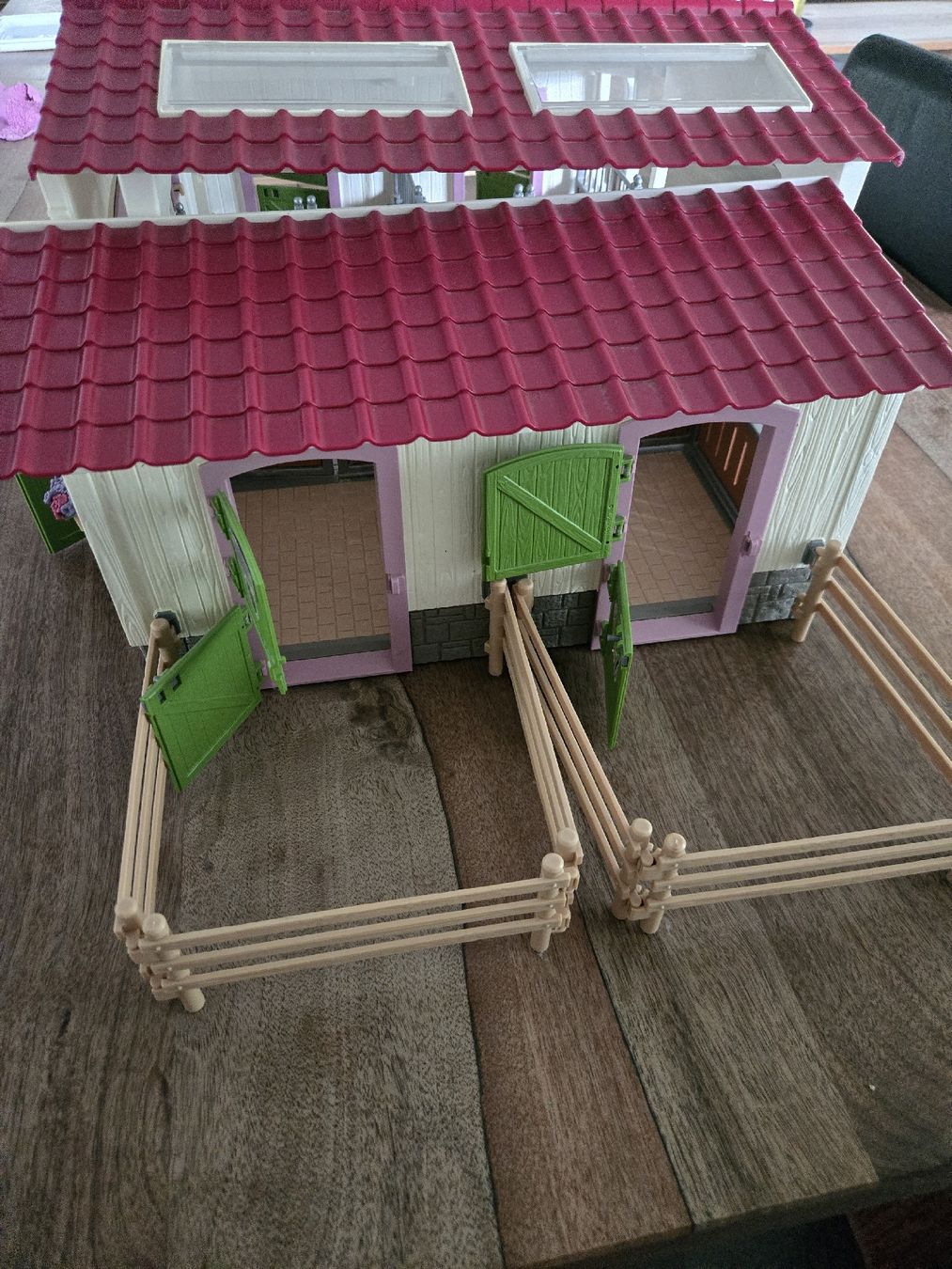 Schleich Spielzeuge: Schleich Set Pferd mit Stall – Gebraucht aus Rüschegg Gambach von zbi_7jfh 7