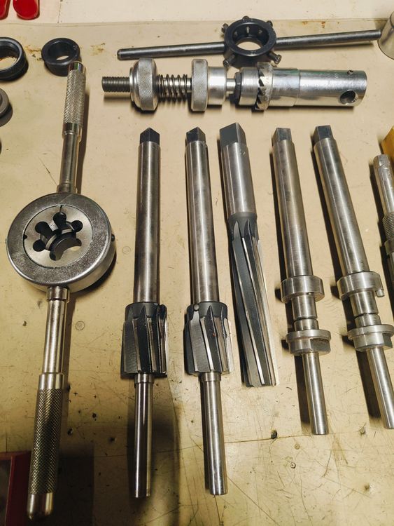 Tous les outils: Zerspanungswerkzeug – D'occasion à Auswil par Morris98 2