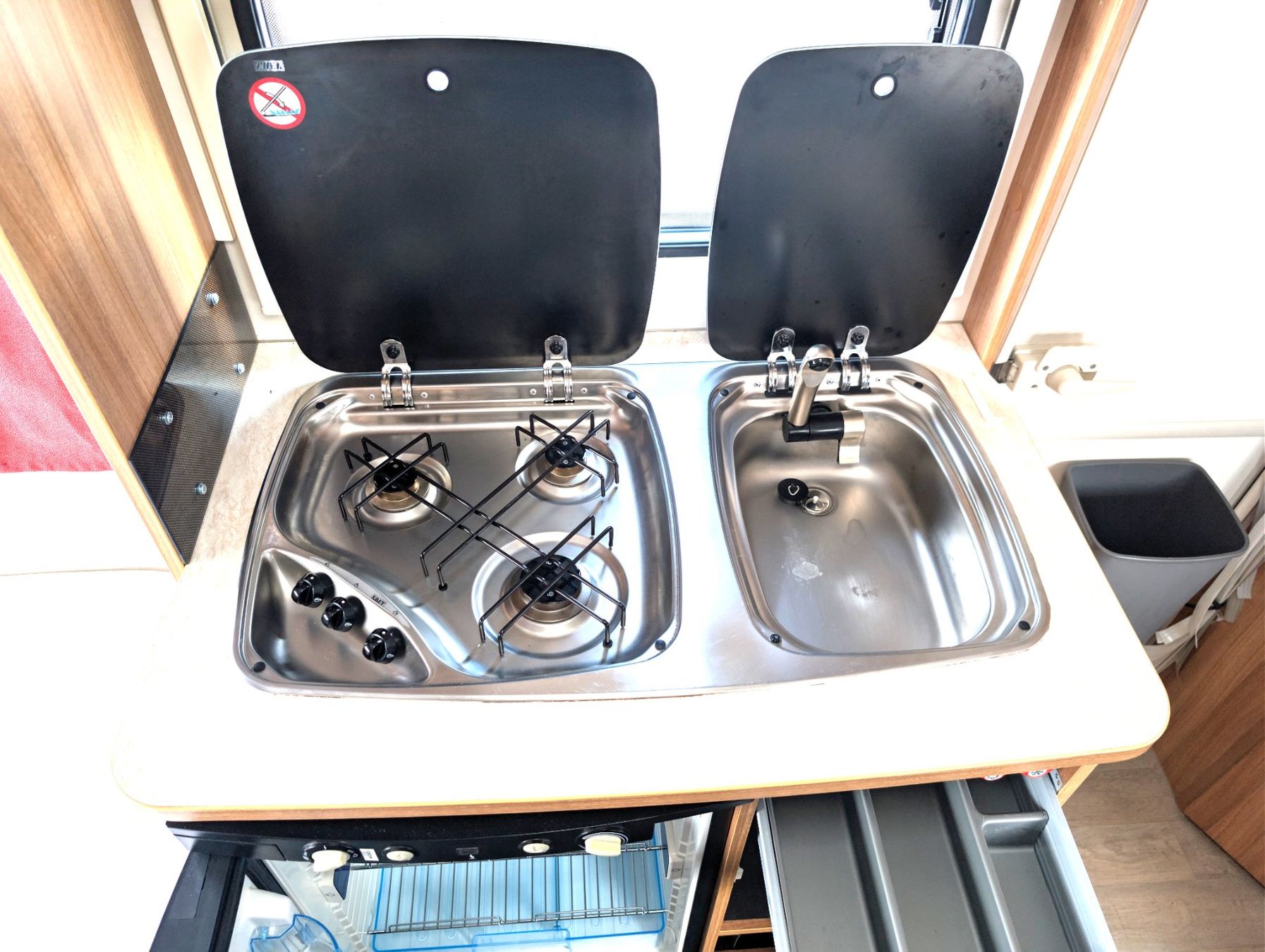 Rimorchi: Wohnwagen Caravelair Antares – Usato da Winterthur venduto da MCW 7