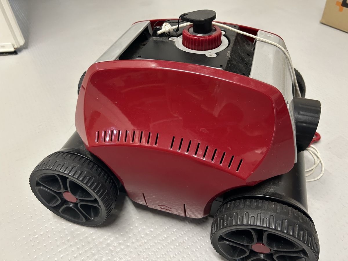 Accessoires de piscine: Poolroboter – D'occasion à Muttenz par Minione0 1
