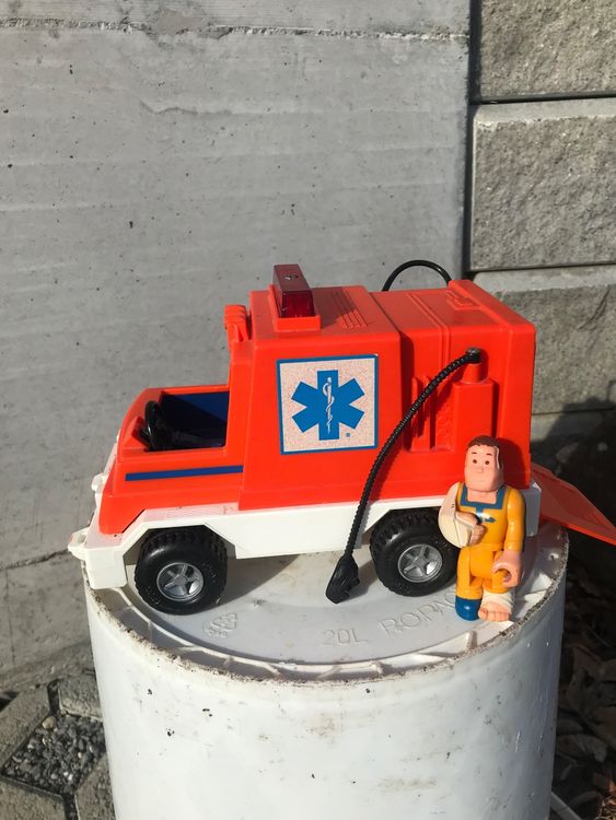 FisherPrice Krankenauto mit Patient Kaufen auf Ricardo
