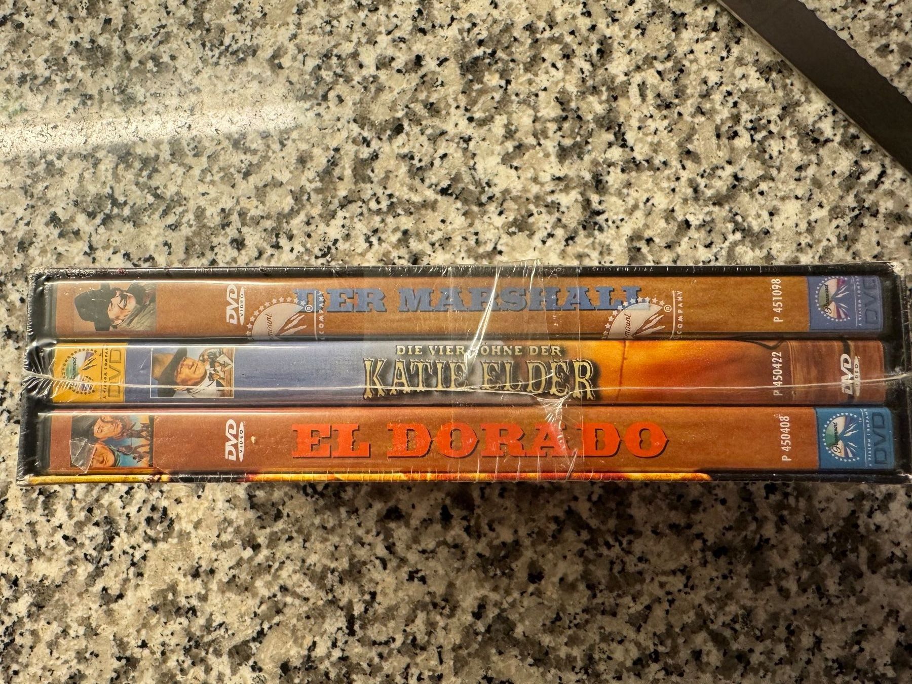 Tutti i DVDs: John Wayne Memorial Box – Nuovo e nell'imballaggio originale da Zug venduto da mida03 2