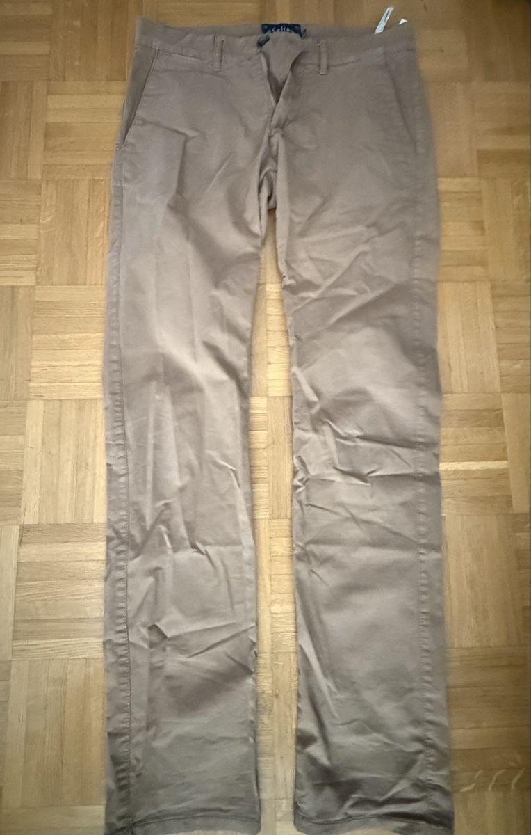 Pantaloni: pantalon chino taille 38 – Usato da Nyon venduto da Mektoub