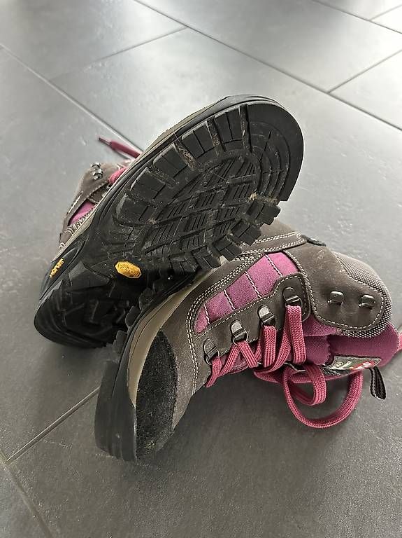 Scarpe per ragazzi: Kinder-Wanderschuhe von OLANG 35 – Usato da Berg SG venduto da ACDS 1